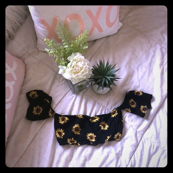 Zaful Tops - Sunflower Crop Top